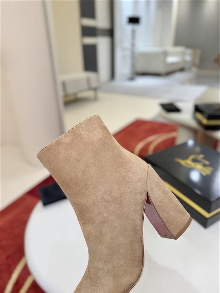 2025112818816812 380